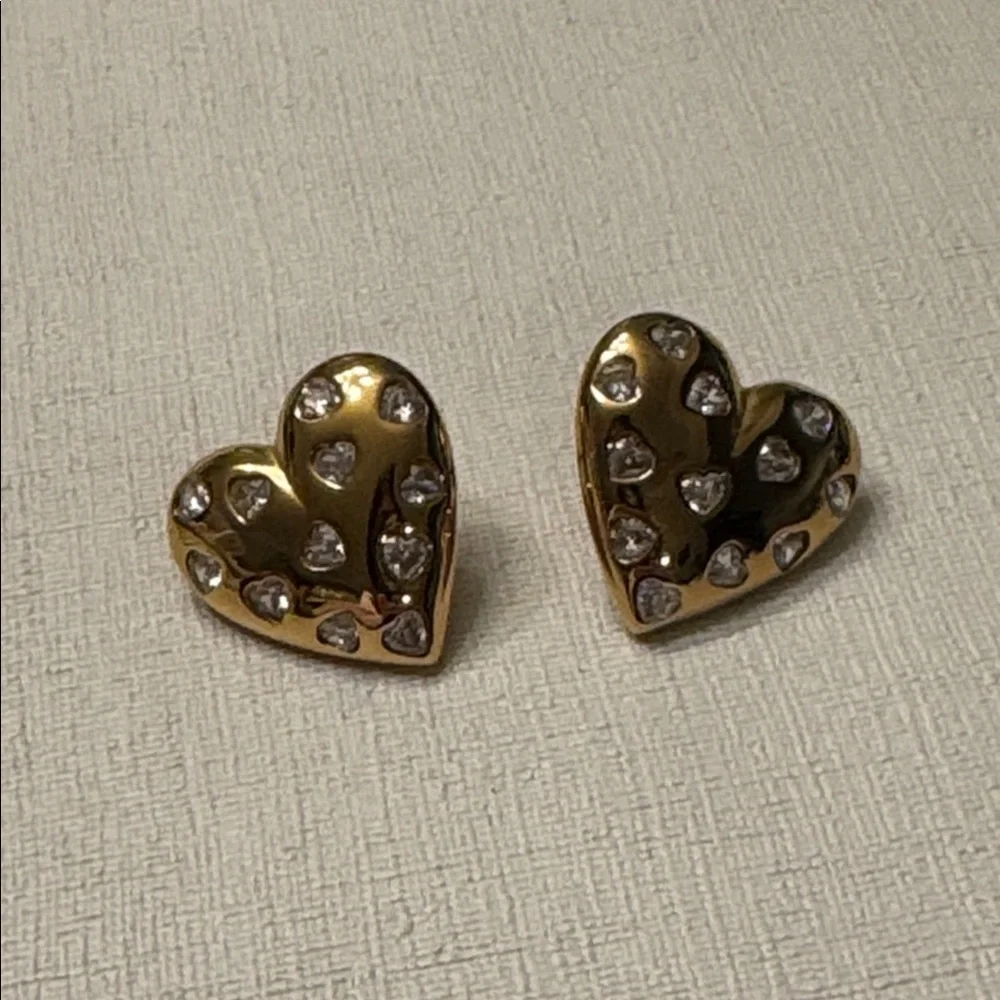 Chuncky Heart Earrings w/ zirconias